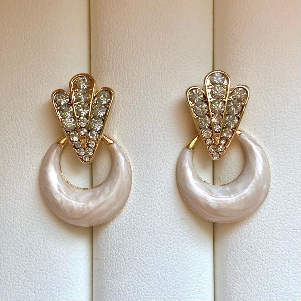 Gold and white statement earrings with rhinestones - Picture 1 of 3